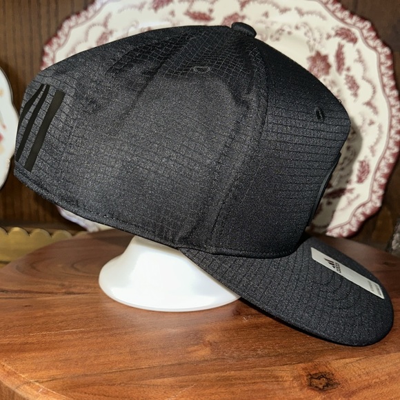 Adidas SnapBack Hat - Picture 4 of 6